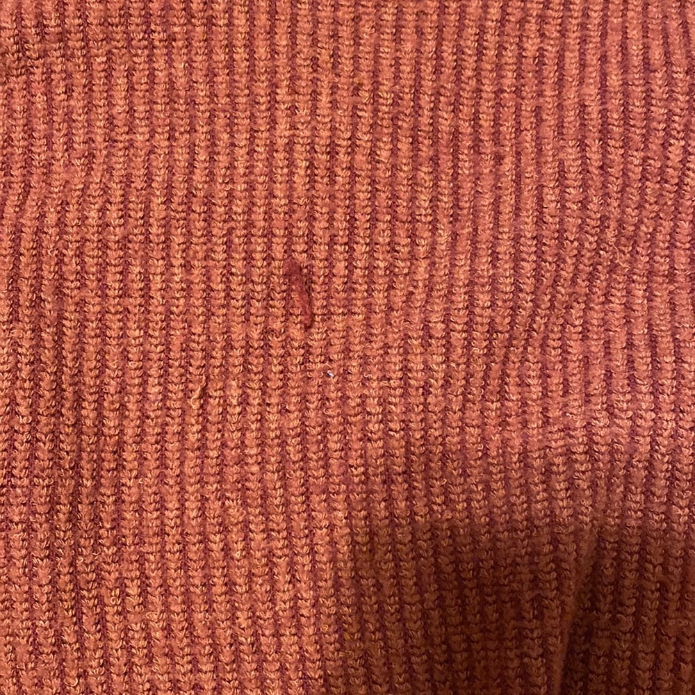 American Eagle Top - Picture 5 of 5